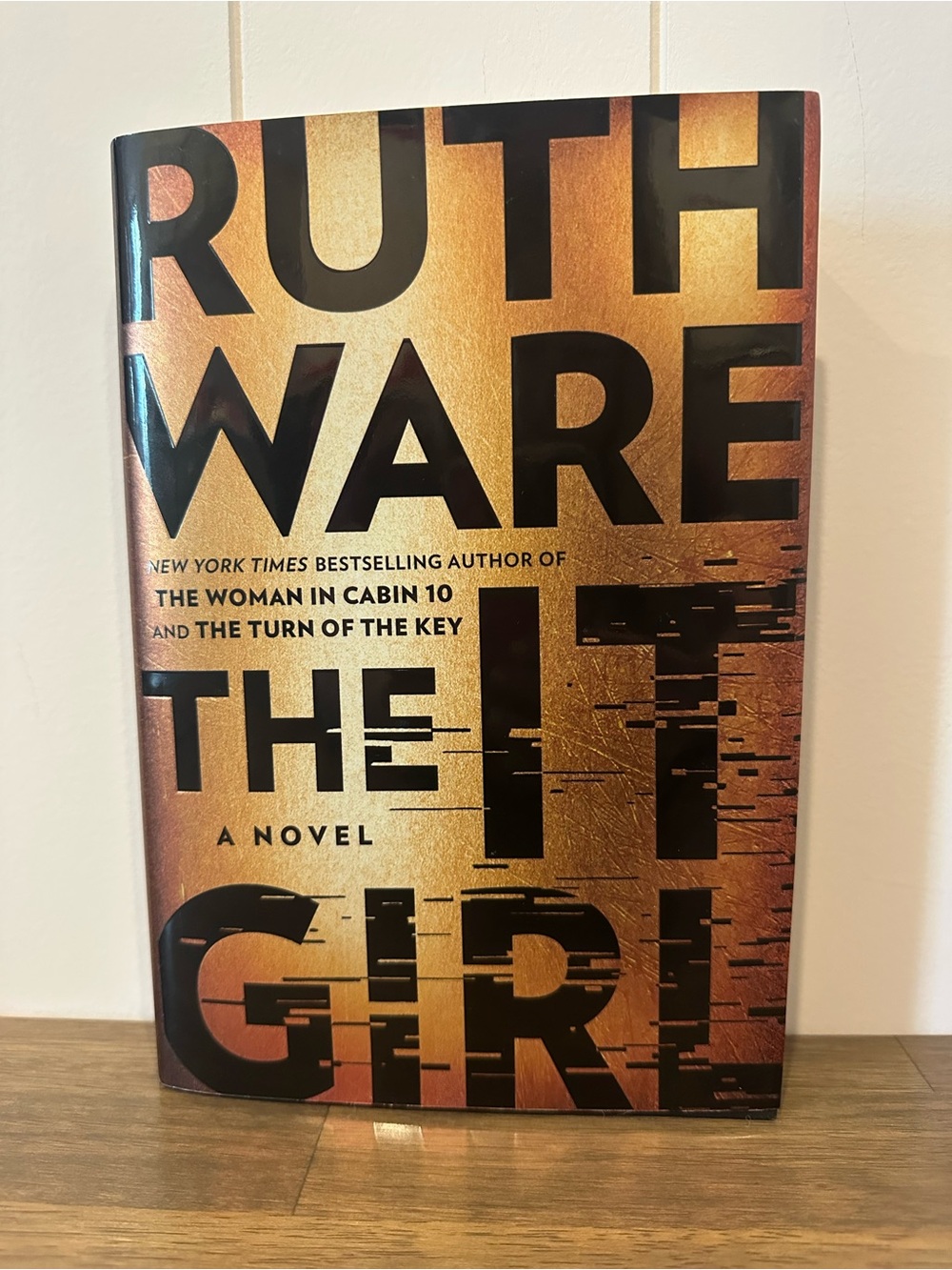 The It Girl by Ruth Ware Hardback Mystery Thriller